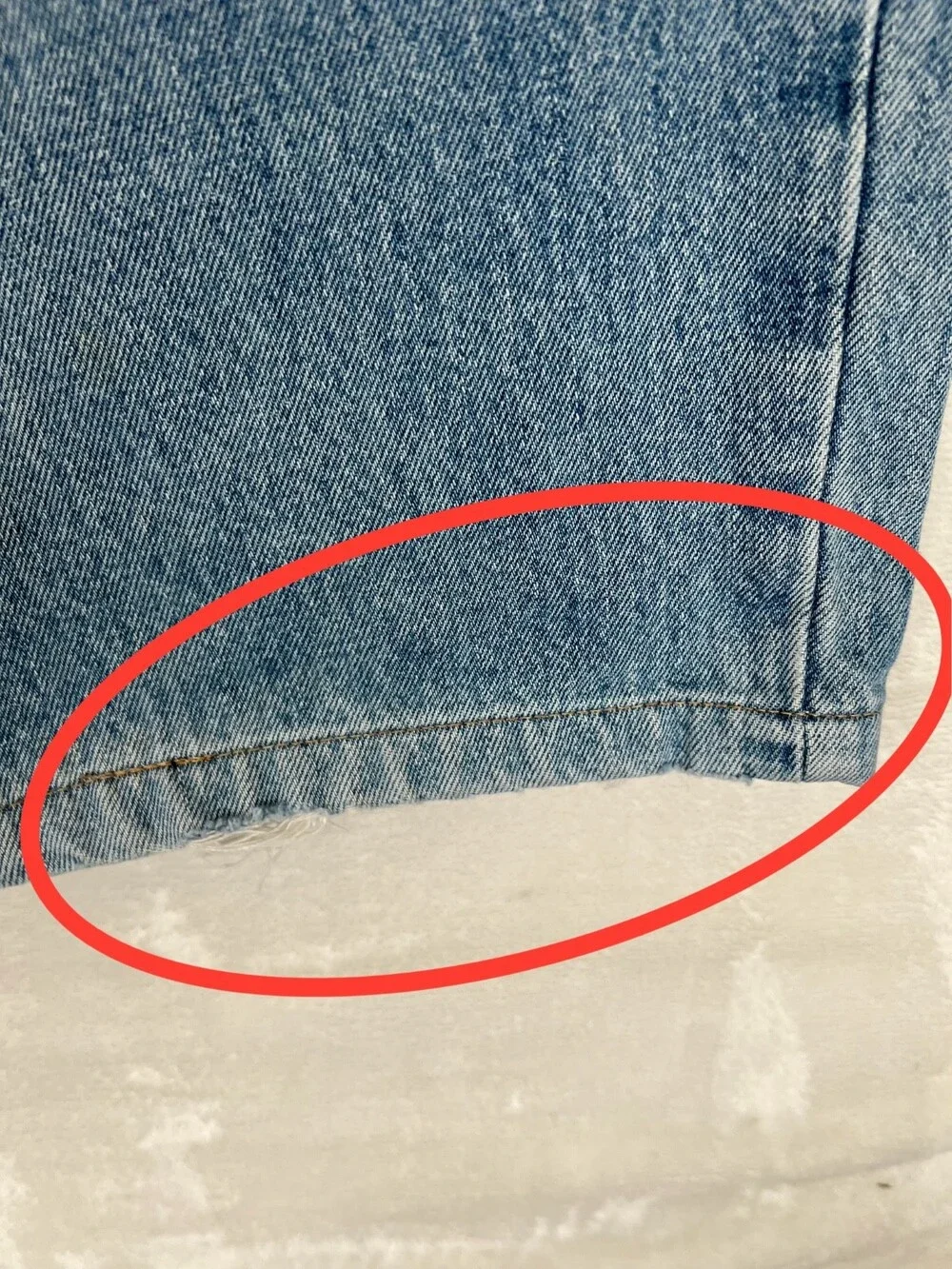 Vintage Levi’s 550 Denim Jeans Size 36x29 Medium Wash Distress Y2K Altered